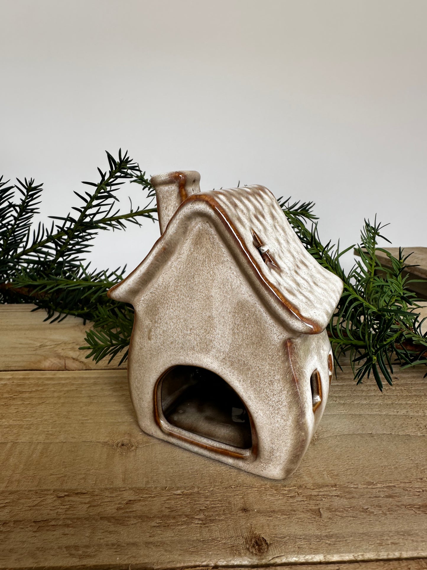 Brown Ceramic Christmas House Tealight Holders – Set of 2