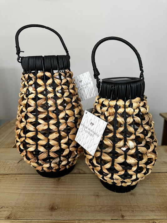 Set of 2 Versatile Outdoor Solar Lantern Lights